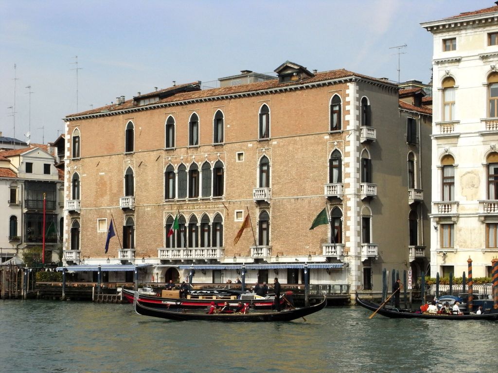 Venedik Gritti Sarayı