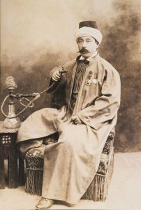 Yamada Torajiro geleneksel Osmanlı kıyafeti ile